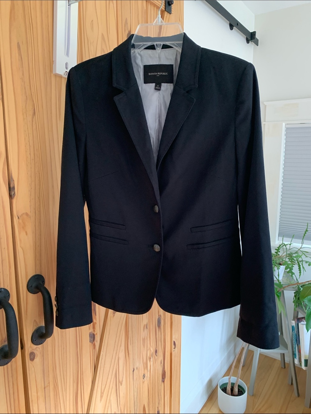 Banana Republic Black Women's Tailored Two-Button Blazer